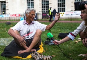 4 Serge being interviewed on HIroshima Day outside MoD